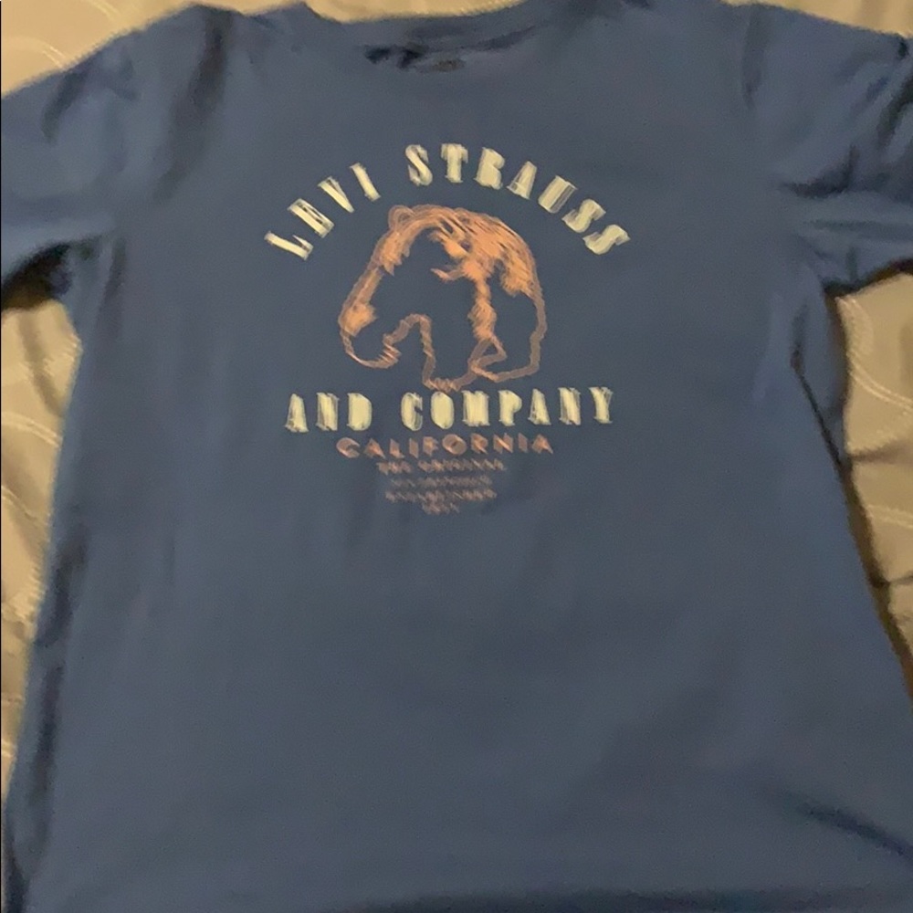Levi’s Tee
